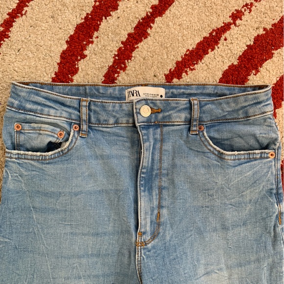 ZARA HIGH WAISTED BLUE BELL BOTTOM JEANS - Picture 2 of 8